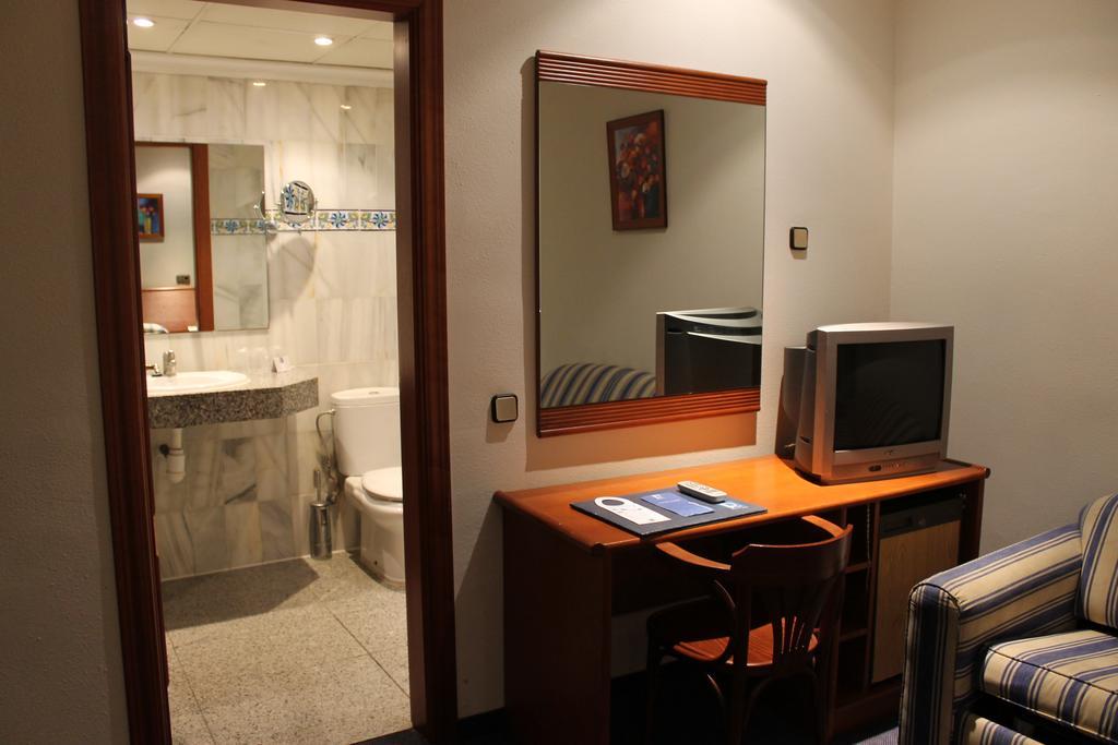 Ramblas Hotel Barcellona Esterno foto