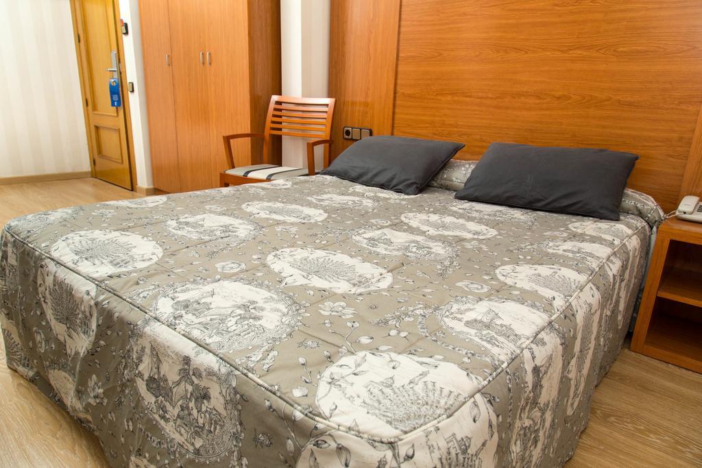 Ramblas Hotel Barcellona Esterno foto